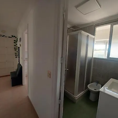 En Piso Con Terraza Junto A La Estacion 公寓 *
