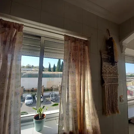 En Piso Con Terraza Junto A La Estacion 公寓 *